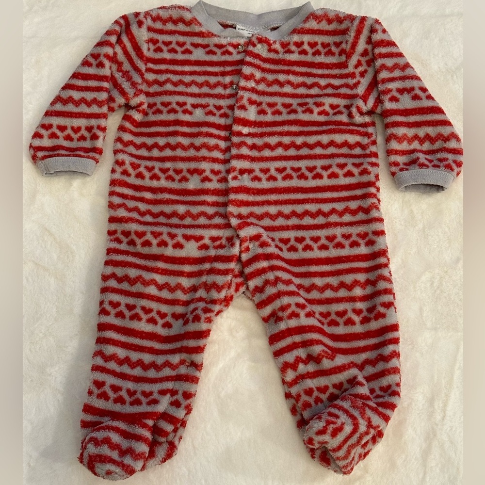 Emporio Baby Gray & Red Stripe w/ ❤️ Footie Jumpsuit- Size 3-6 months.